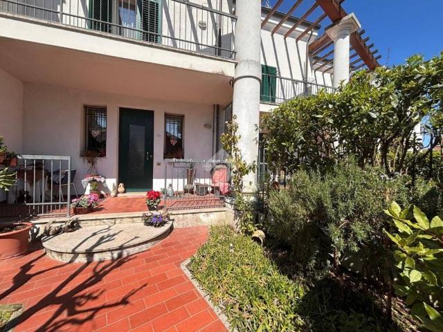 Villa Schiera in vendita a Bellaria, Reggio Emilia