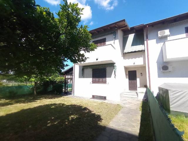 Villa Schiera in vendita a Gaggiolo, Piemonte