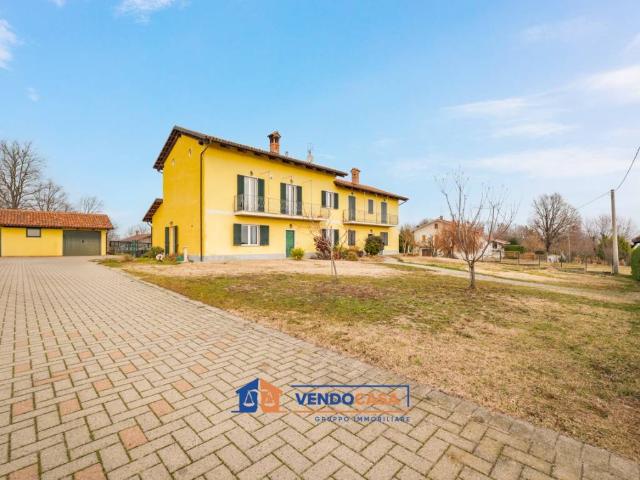 Villa Schiera in vendita a Piemonte, Cuneo