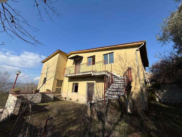 Villa Schiera in vendita a San Leucio Del Sannio, Campania