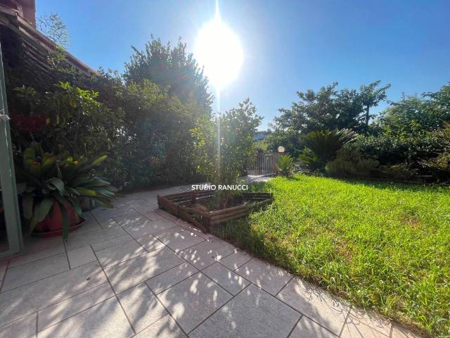 Villa Schiera in vendita a Bergamo, Lombardia