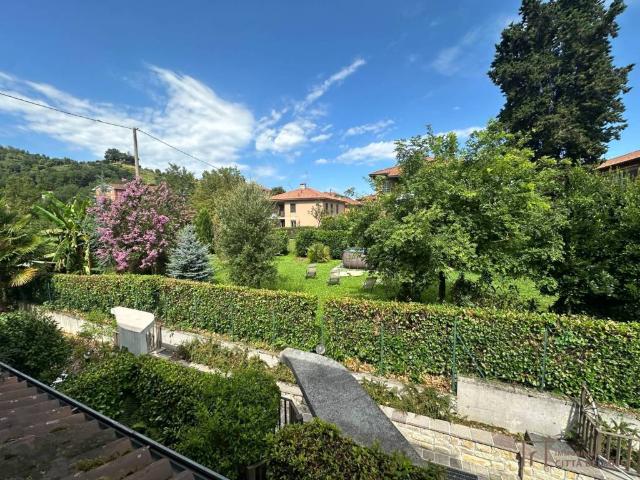 Villa Schiera in vendita a Bergamo