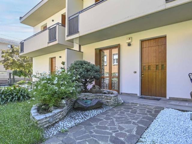 Villa Schiera in vendita a Bergamo