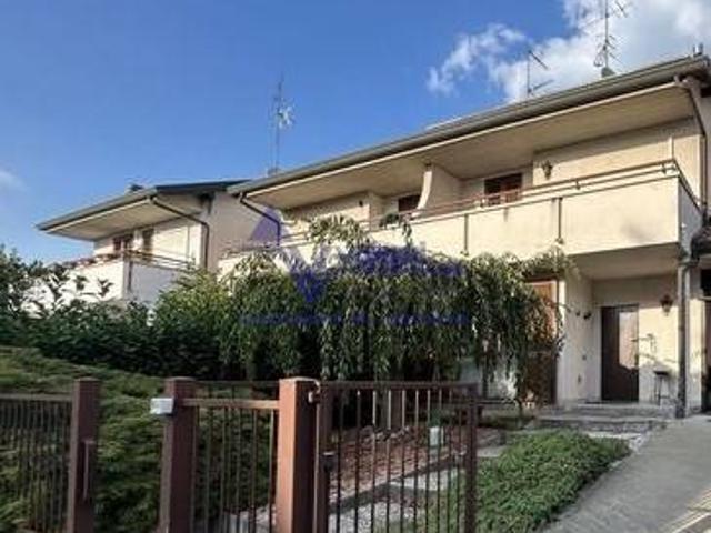 Villa Schiera in vendita a Bergamo