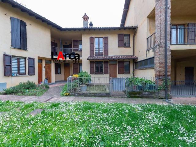 Villa Schiera in vendita a Bergamo, Lombardia