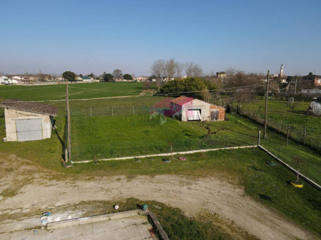 Villa Indipendente in vendita a Bergantino, Veneto