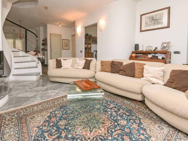 Villa Schiera in vendita a Costa dei Ginestri, Bergeggi