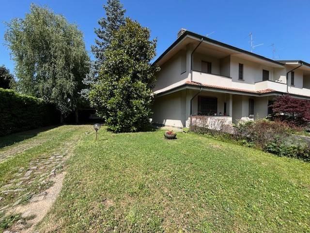 Villa Schiera in vendita a Villanova, Bernareggio