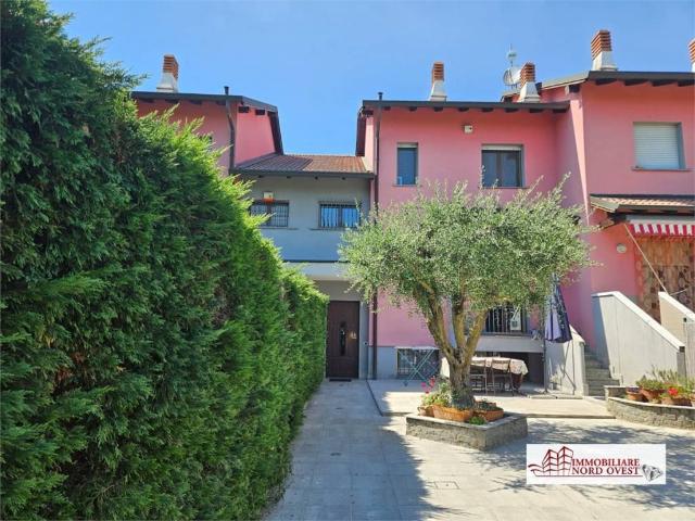 Villa Schiera in vendita a Bernate Ticino, Lombardia
