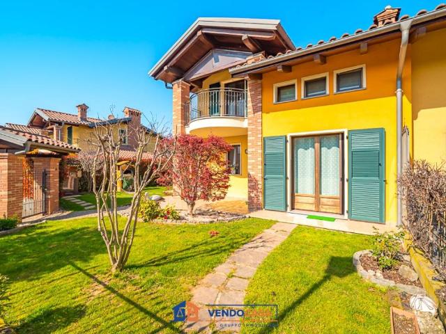 Villa Schiera in vendita a Piemonte, Cuneo
