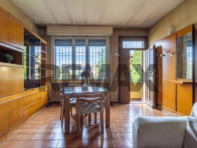 Villa Schiera in vendita a Cascina Siserana, Besana In Brianza