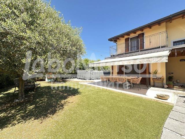 Villa Schiera in vendita a Olginasio, Besozzo