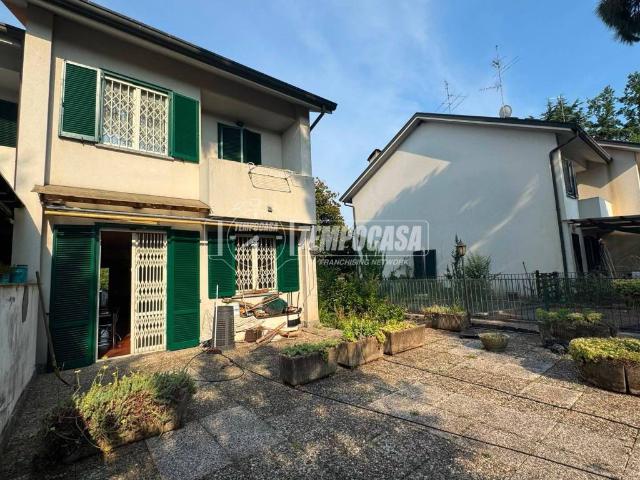Villa Schiera in vendita a Biassono, Lombardia