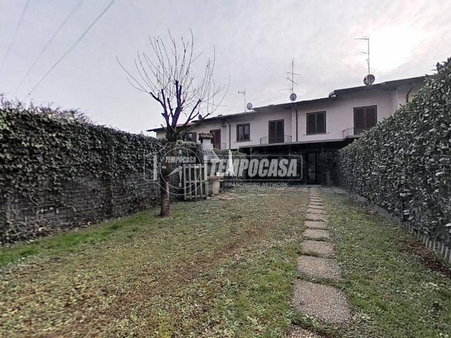 Villa Schiera in vendita a Biassono, Lombardia