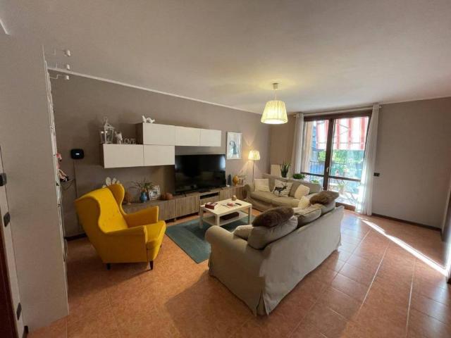 Villa Schiera in vendita a Val d’Enza, Re