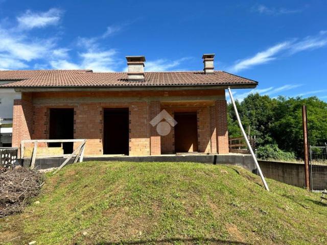 Villa Schiera in vendita a Famolasco, Piemonte