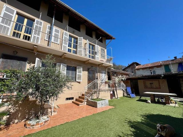 Villa Schiera in vendita a Arico, Piemonte