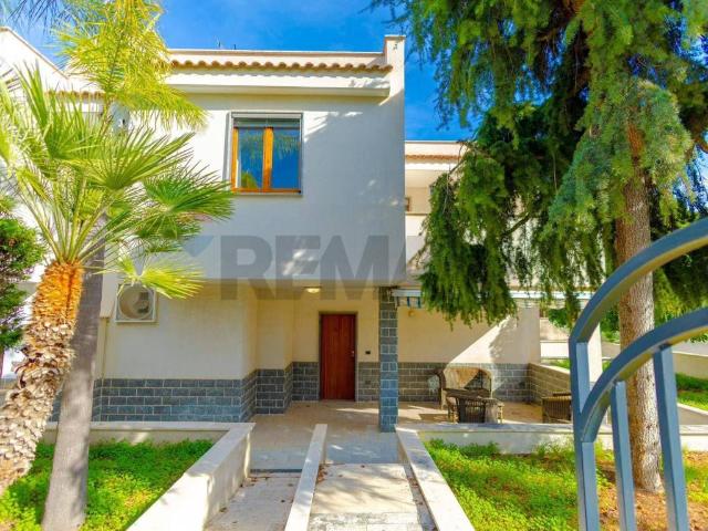 Villa Schiera in vendita a Puglia, Barletta-andria-trani