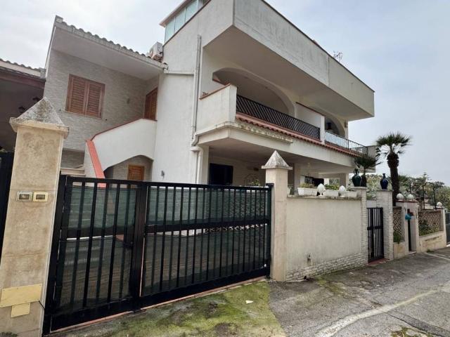 Villa Schiera in vendita a Puglia, Barletta-andria-trani