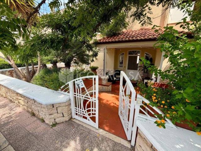 Villa Schiera in vendita a Puglia, Barletta-andria-trani