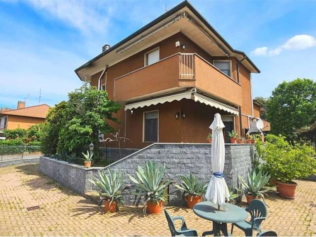 Villa Schiera in vendita a Boffalora Sopra Ticino, Lombardia