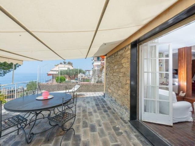 Villa Schiera in vendita a San Bernardo, Bogliasco