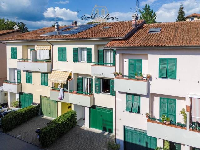 Villa Schiera in vendita a Ceparana, Bolano