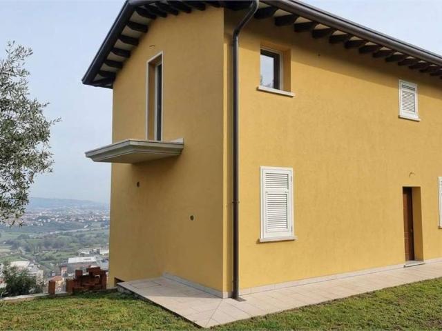 Villa Schiera in vendita a Villa, Bolano