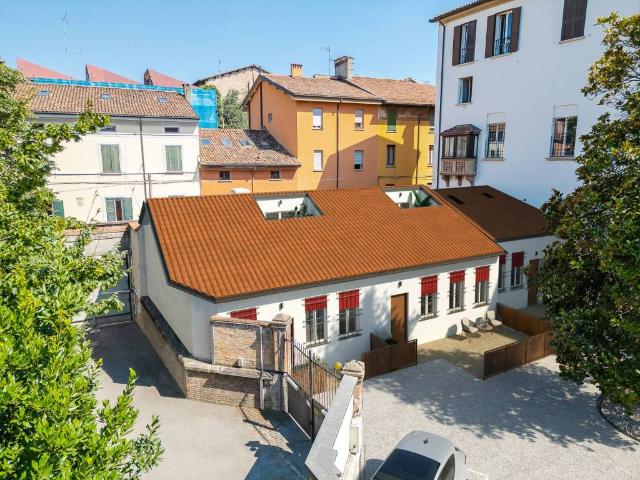 Villa Schiera in vendita a Santo Stefano, Bologna