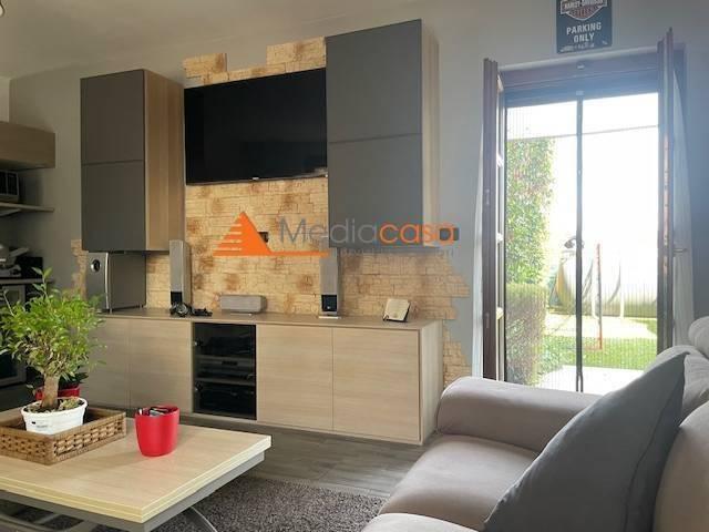 Villa Schiera in vendita a Boltiere, Lombardia
