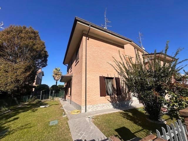 Villa Schiera in vendita a Unione dei comuni del Sorbara, Bomporto