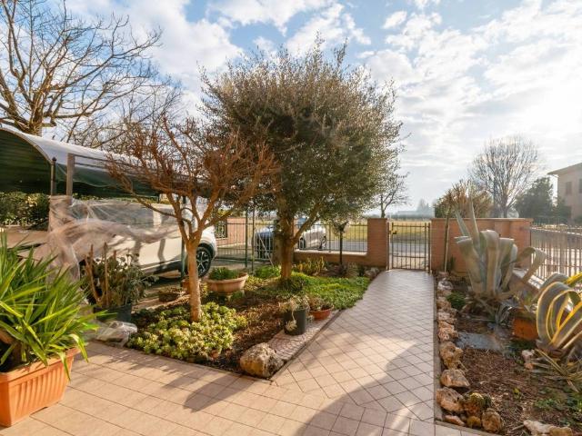 Villa Schiera in vendita a Unione dei comuni del Sorbara, Bomporto