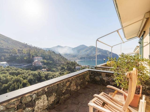 Villa Schiera in vendita a Bonassola, Liguria