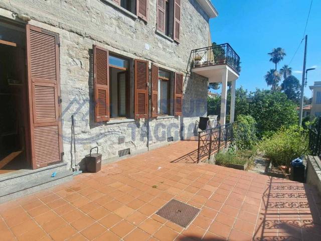 Villa Schiera in vendita a Bordighera, Liguria