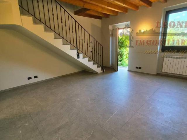 Villa Schiera in vendita a Borgarello, Lombardia