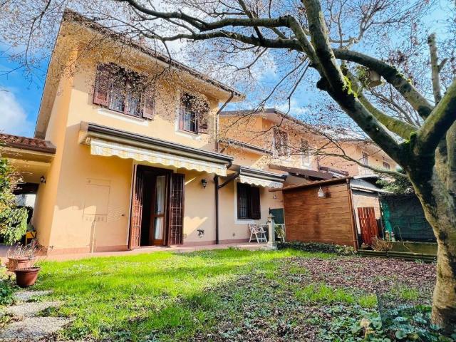 Villa Schiera in vendita a Borghetto Lodigiano, Lombardia