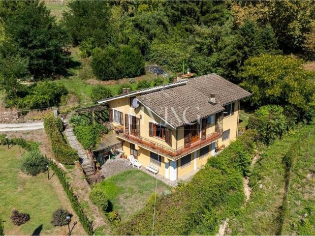 Villa Schiera in vendita a Valdottavo, Borgo a Mozzano