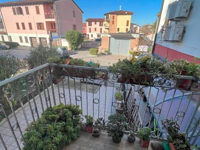 Villa Schiera in vendita a Borgo Mantovano, Revere
