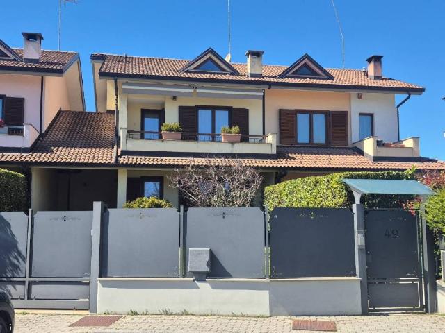 Villa Schiera in vendita a Piemonte, Cuneo