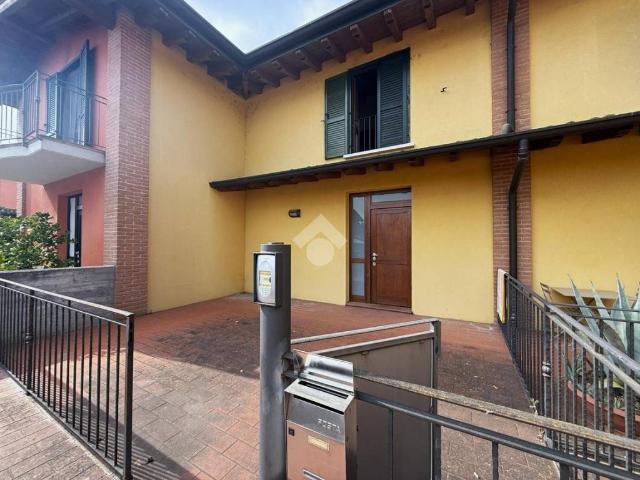 Villa Schiera in vendita a Borgo San Giacomo, Lombardia