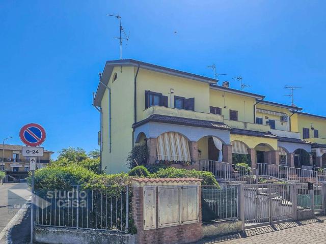 Villa Schiera in vendita a Borgo San Giovanni, Lombardia
