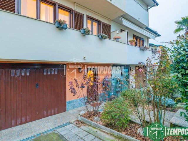Villa Schiera in vendita a Borgo San Giovanni, Lombardia