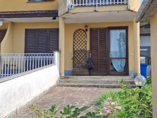 Villa Schiera in vendita a Borgo San Giovanni, Lombardia