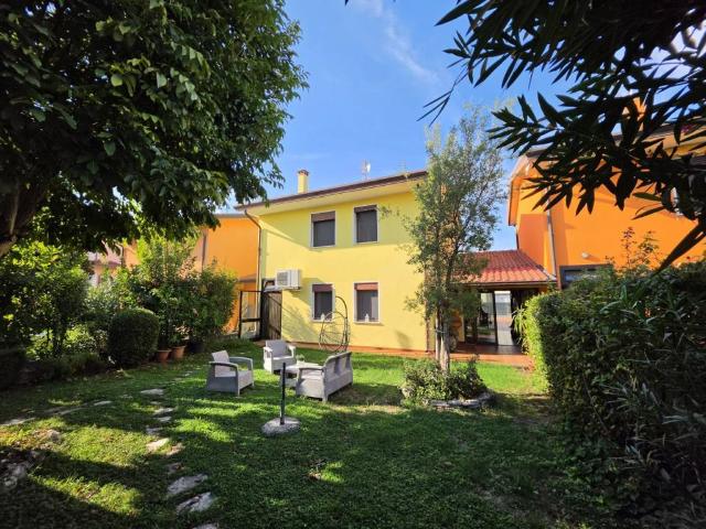 Villa Schiera in vendita a Borgo Veneto, Saletto