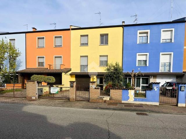 Villa Schiera in vendita a Borgo Virgilio, Lombardia