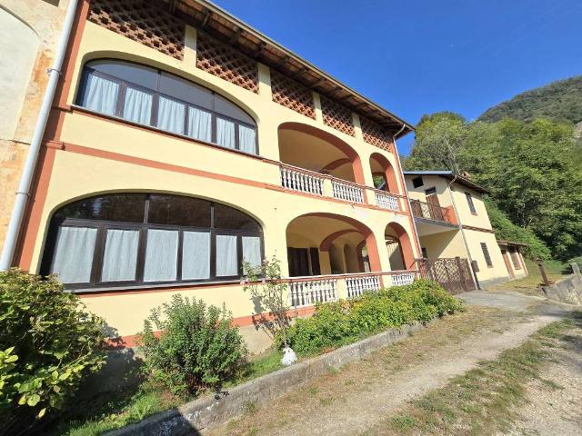 Villa Schiera in vendita a Ara, Grignasco