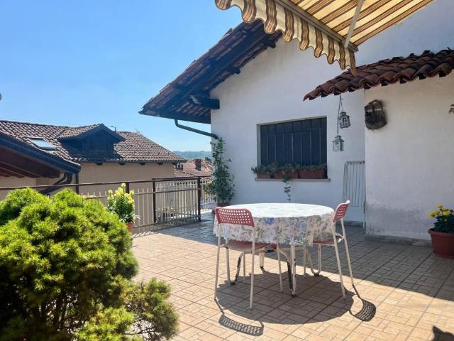 Villa Schiera in vendita a Piemonte, Biella