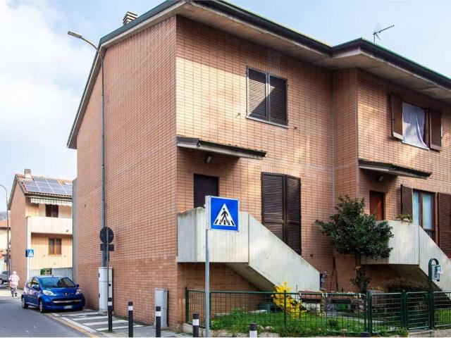 Villa Schiera in vendita a Bovisio, Bovisio Masciago