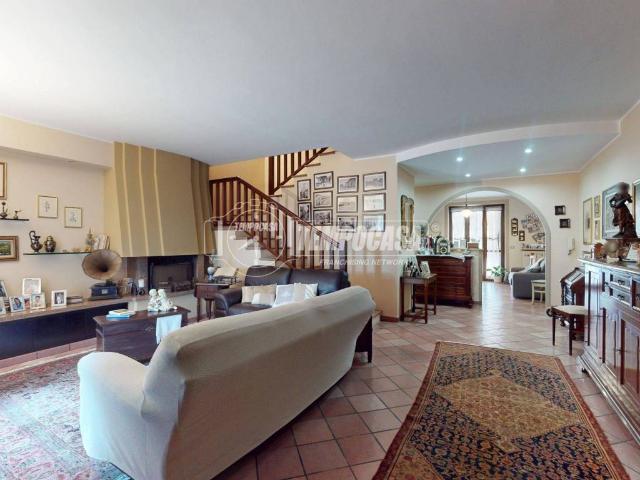 Villa Schiera in vendita a Madonna dei Fiori, Bra