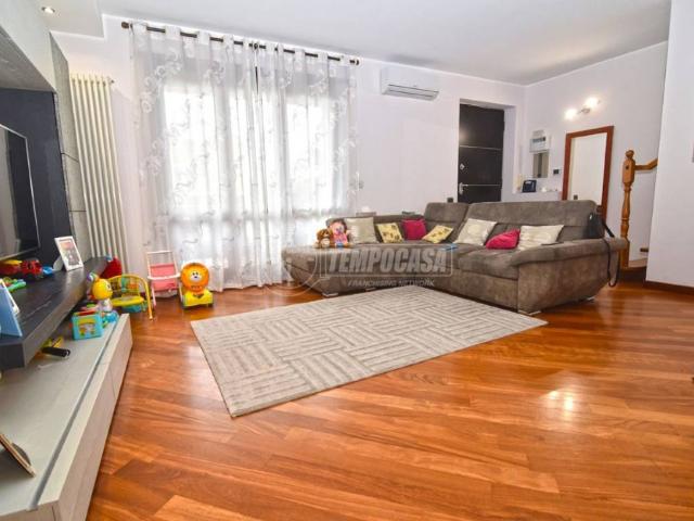 Villa Schiera in vendita a Piemonte, Torino